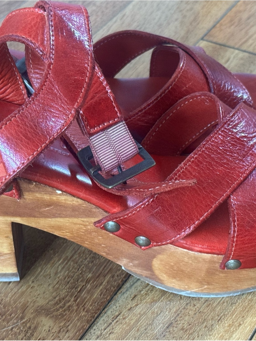 BED|STU Red Leather Platform Sandals with Ankle Strap - Picture 2 of 4